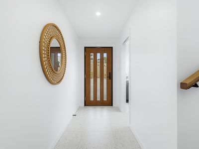 1 / 20B Frances Street, Bridport