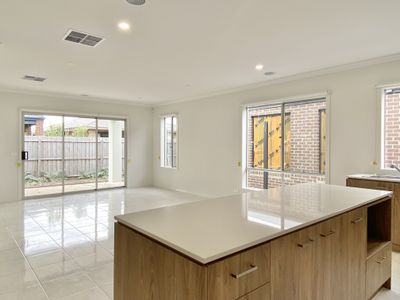 27 Vogue Drive, Wyndham Vale