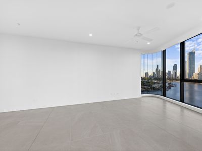 1007 / 15 Cannes Avenue, Surfers Paradise