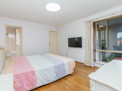 1 Jackson Avenue, Winthrop