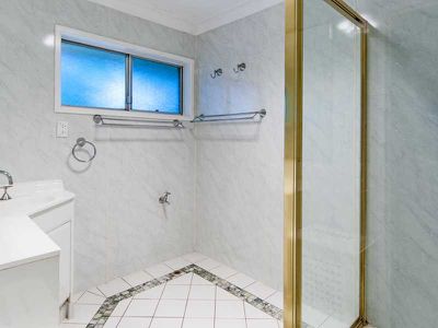 1336 Brisbane Valley Highway, Fernvale