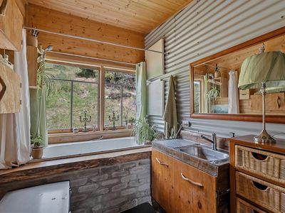 15 Pine Lodge Road, Glen Huon