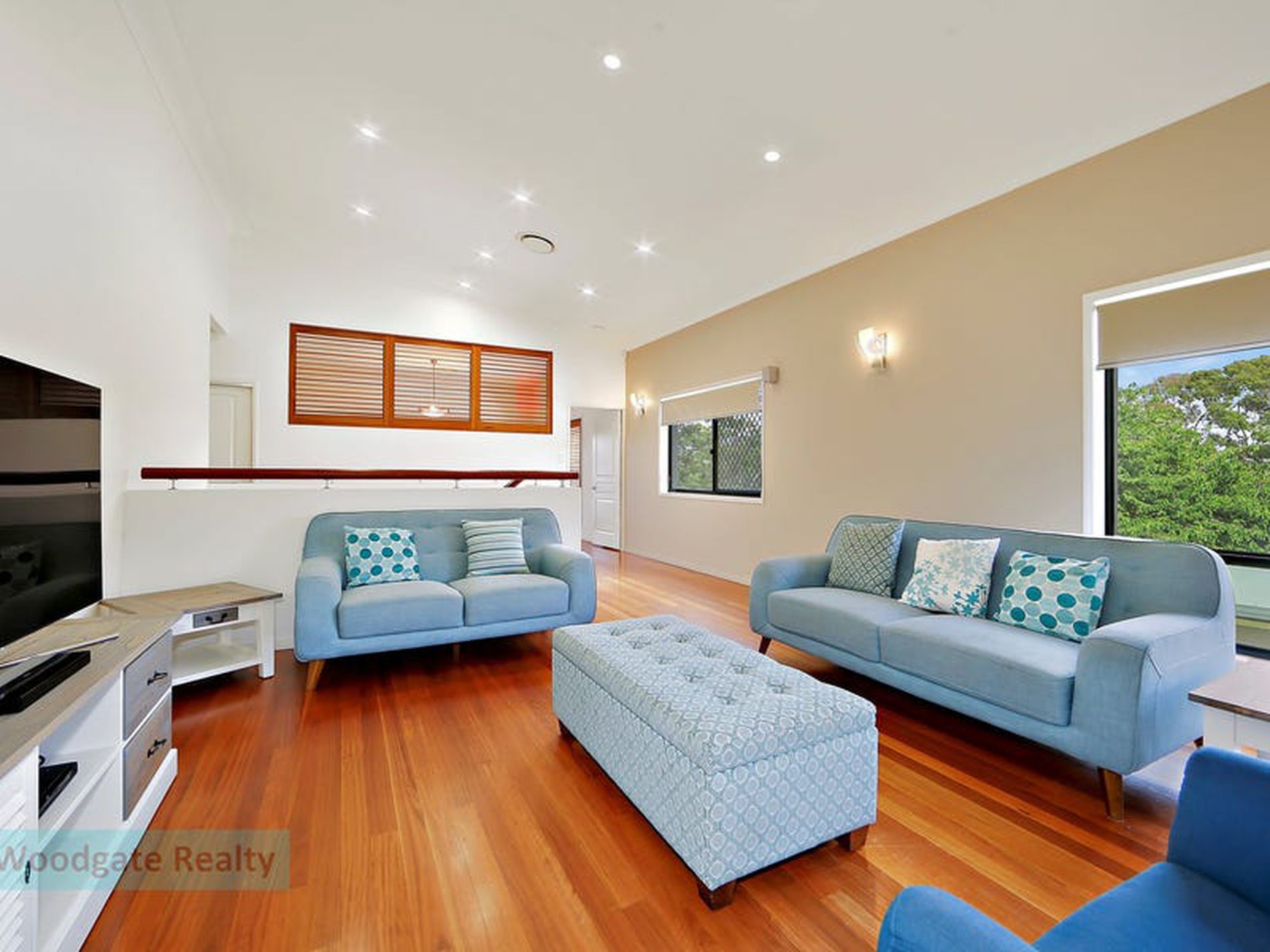 31 Esplanade, Woodgate