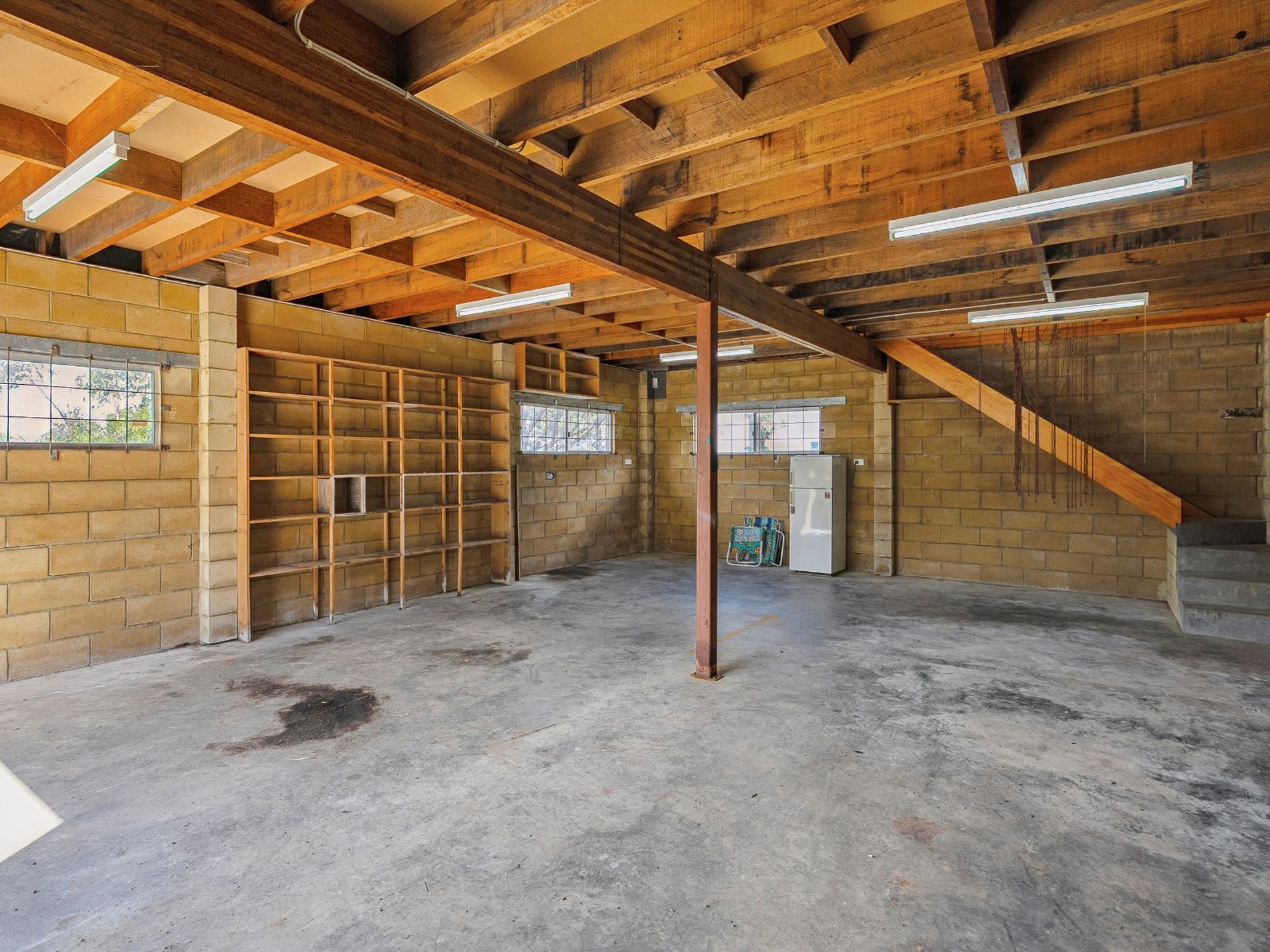 5190 Channel Highway, Gordon