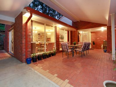 276 Dickie Rd, Officer