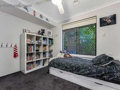 10 Pecan Court, South Lake