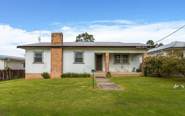40 Mary Street, Dungog