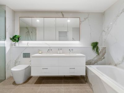 M1504 / 188 Macaulay Road, North Melbourne