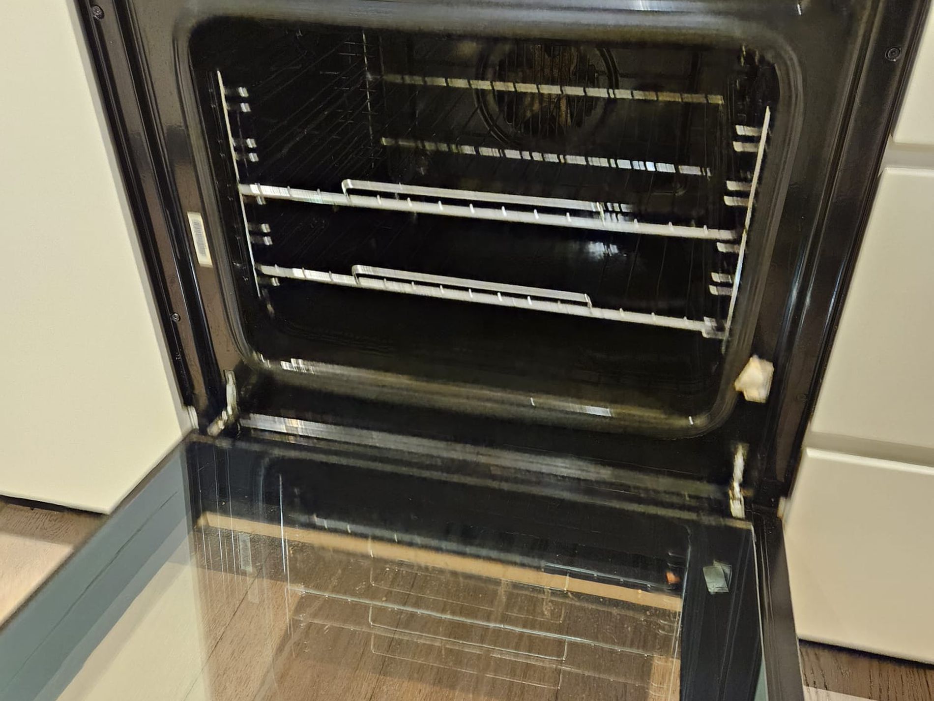 1908 / 81 A'Beckett Street, Melbourne