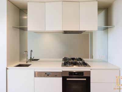 2807 / 18 Hoff Boulevard, Southbank