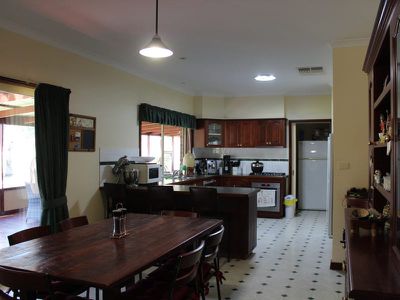 787 River Road, Murrabit
