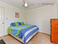 4 / 1 Daintree Drive, Parkinson