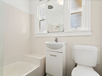 12 Carinmoney Avenue , Warilla