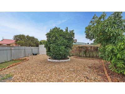 105 Oak Crescent, Narromine