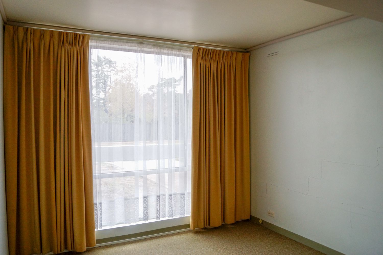 2 / 1C George Street, Horsham