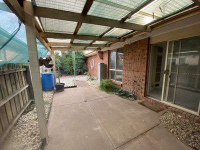 1 / 277 Greaves Street , Werribee