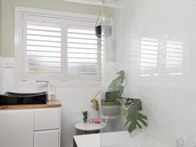 47 Regent Street, Whittington