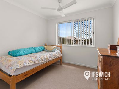 2 / 8 Tawney Street, Lowood