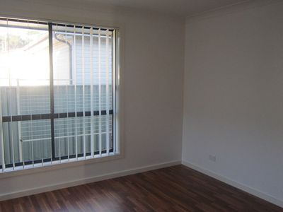 2 / 85a Waratah Street, Windang