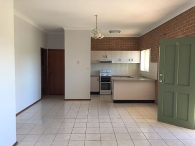 2 / 128 Tongarra Road, Albion Park