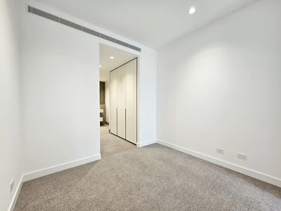 2012 / 260 Spencer Street, Melbourne