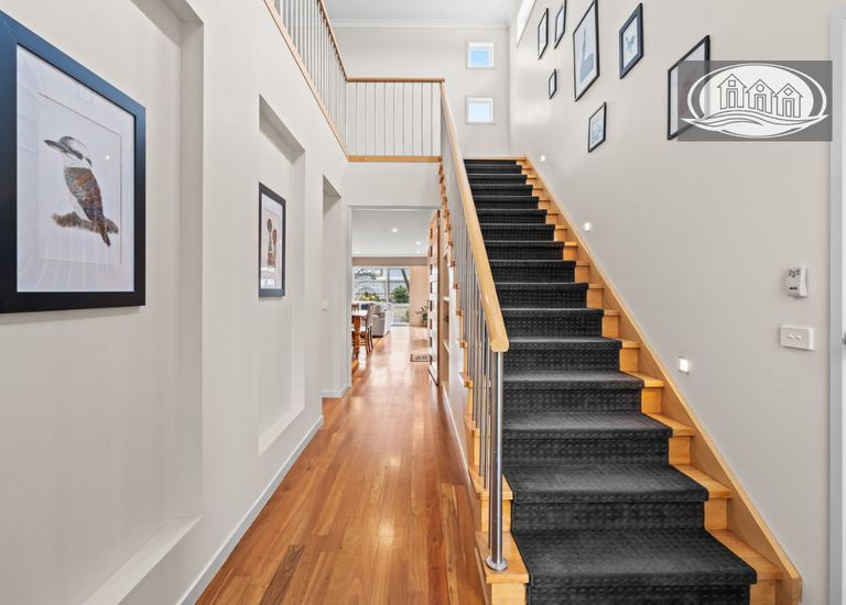 7 Aquarius Court, Portland