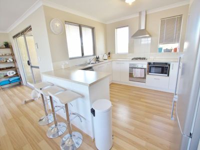 43 Mullins Way, Yanchep