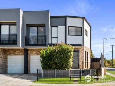4 / 40 Bungarra Crescent, Chipping Norton
