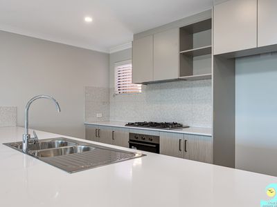 5 / 6 Merion Court, Yanchep