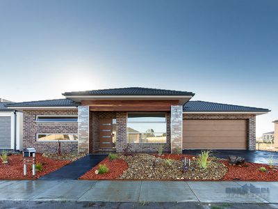 8 Herring Avenue, Cranbourne North