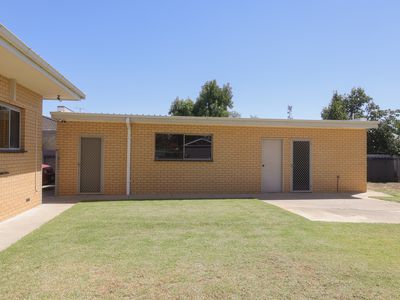 15 Oak Street, Cobram