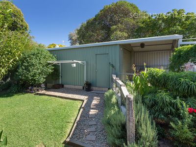 11 BANOOL ROAD, Tallangatta