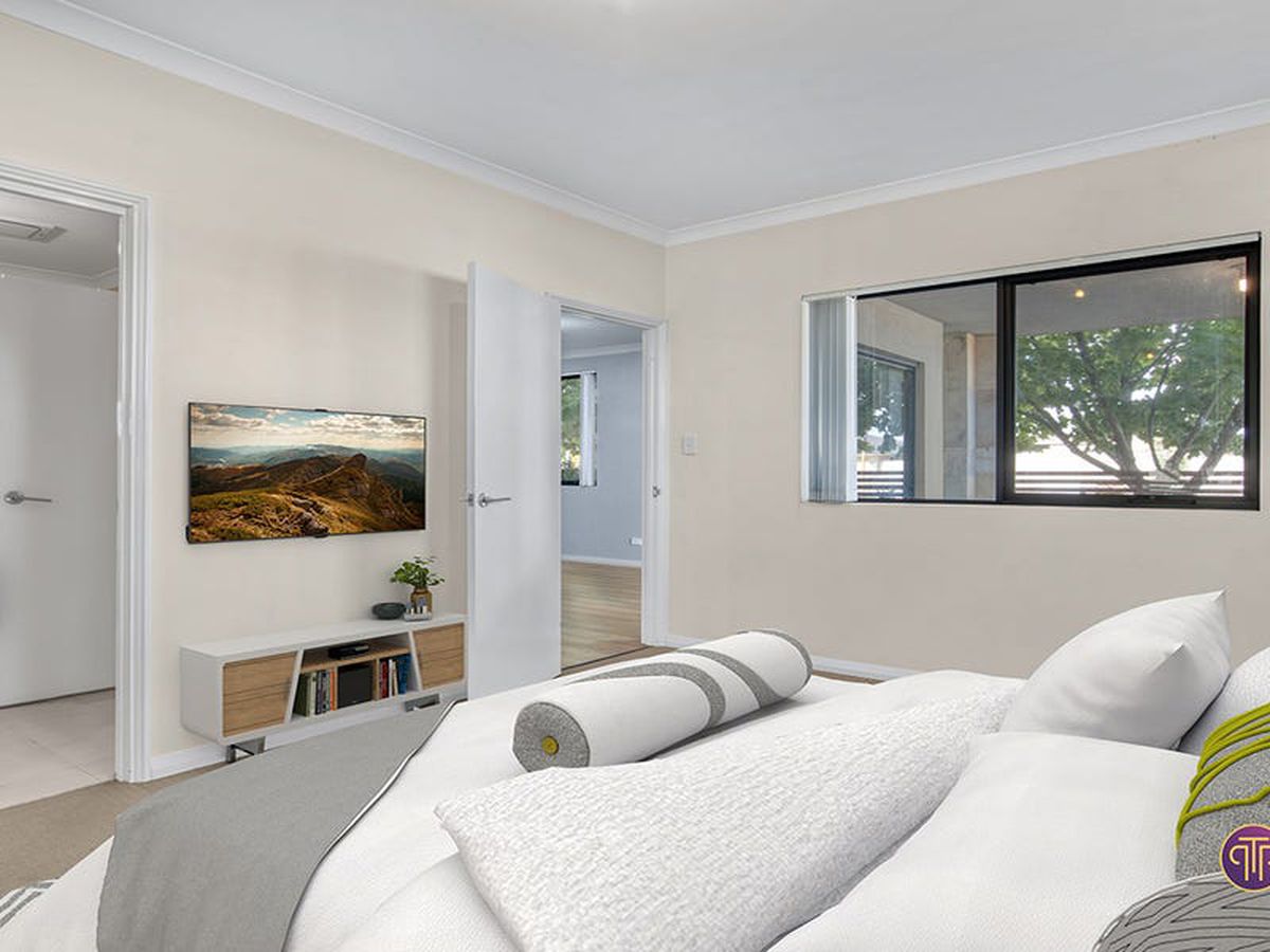 1 / 35 Brushfoot Boulevard, Success