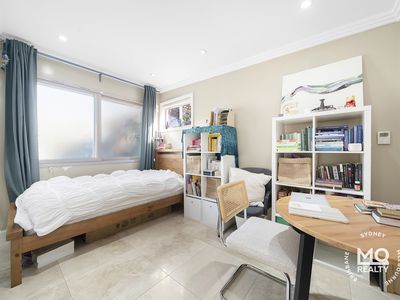 8 Greenlee Street, Berala