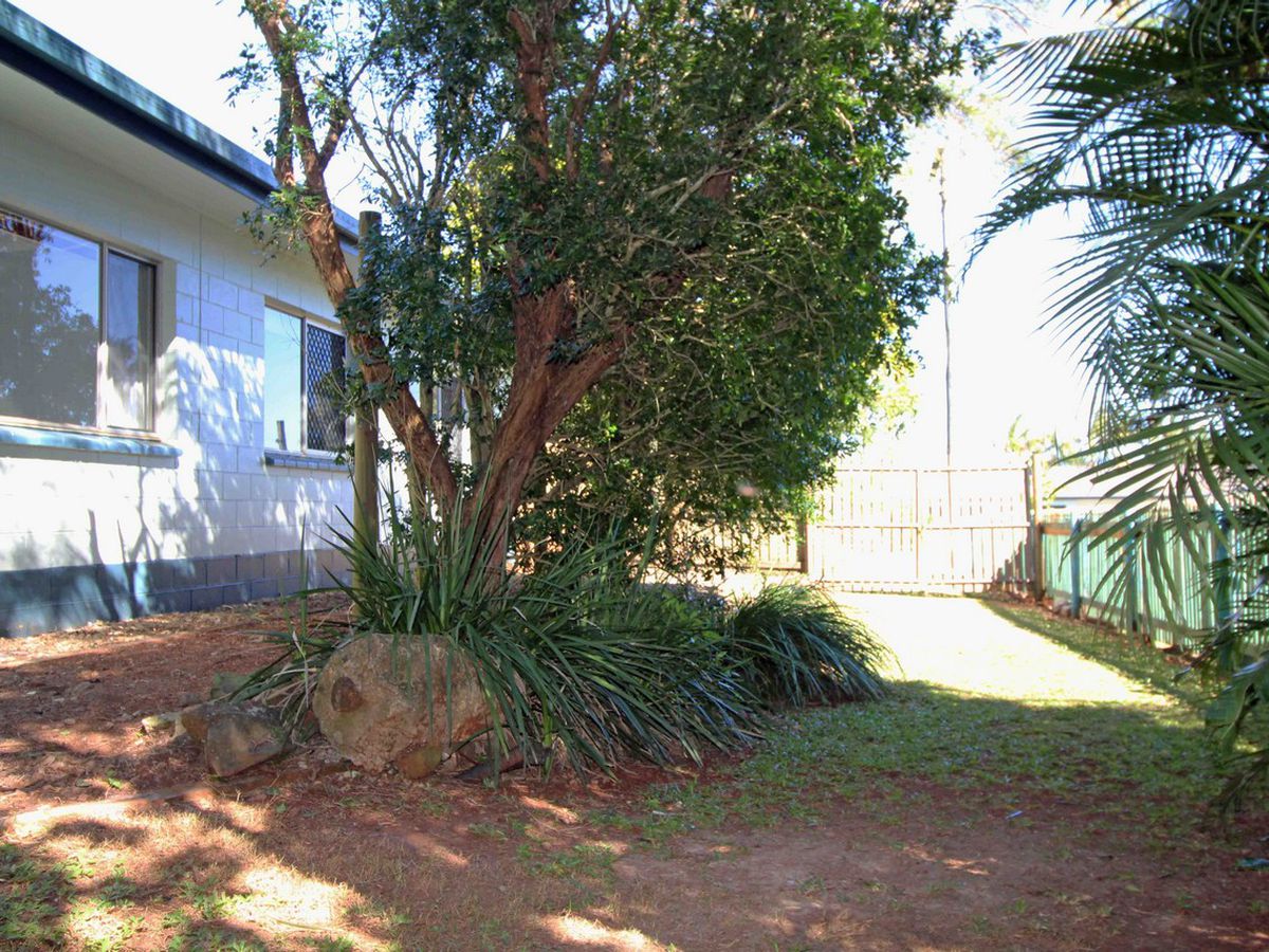 24 Azalea St, Atherton