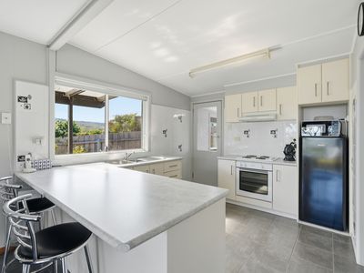 12 Jetty Road, Dodges Ferry