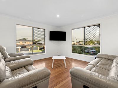 22 Sunset Boulevard, Tweed Heads West