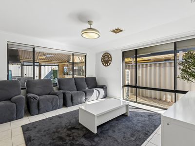 6 Currawong Court, Bennett Springs