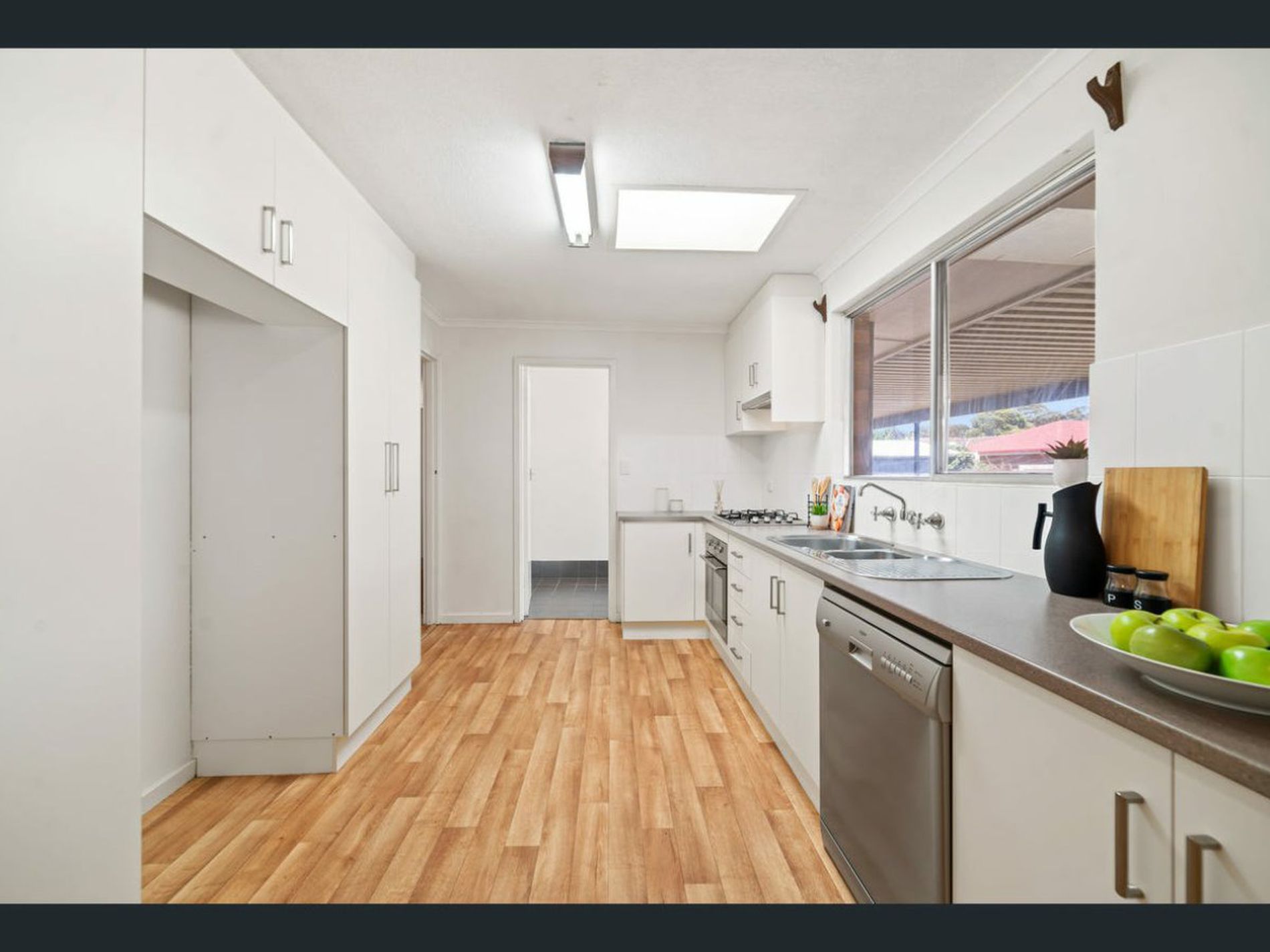 20 Brian Grove, Paradise