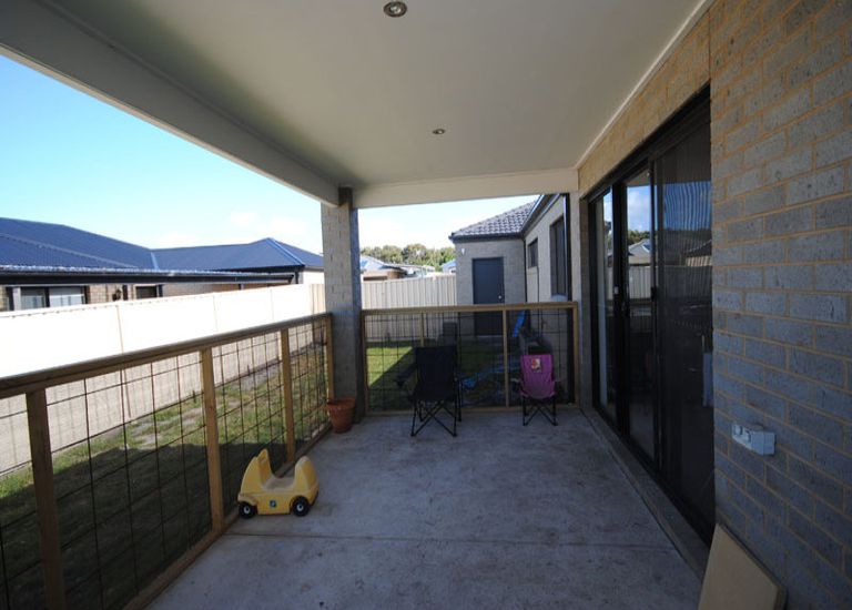 24 Coastal Court, Portland