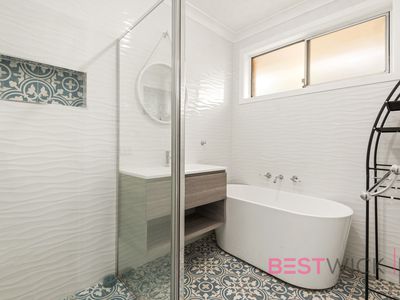 14 Wakehurst Place, West Bathurst