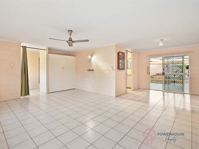 8 Merrybrook Street, Freshwater