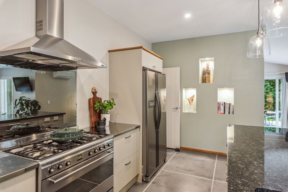 3 Southleigh, Raumati South