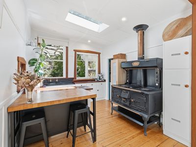 675 Markwood-Tarrawingee Road, Milawa