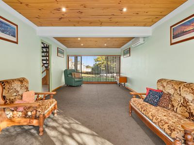 8 The Parapet, Manyana