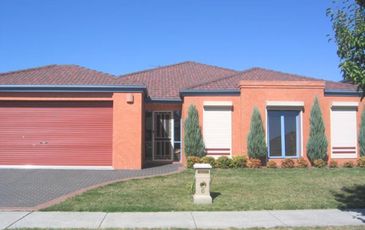 6 Sunhill Court, Beaconsfield