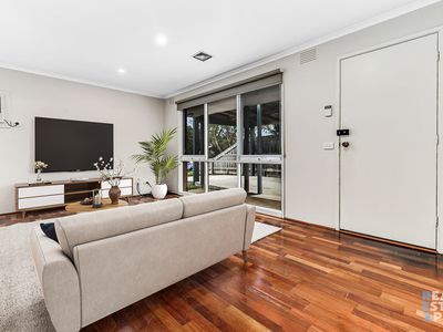 1 / 302 Princes Highway, Narre Warren