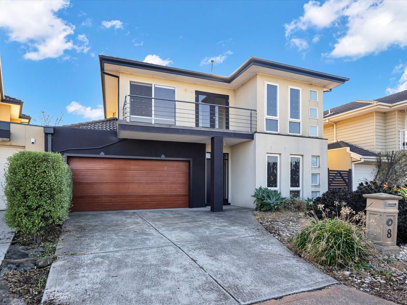 8 EAGLEVIEW PLACE, Point Cook