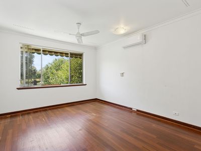 132 West Road, Bassendean
