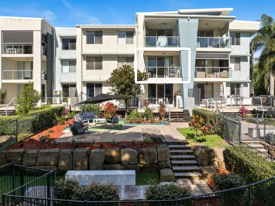 522 / 66 SICKLE AVENUE, Hope Island